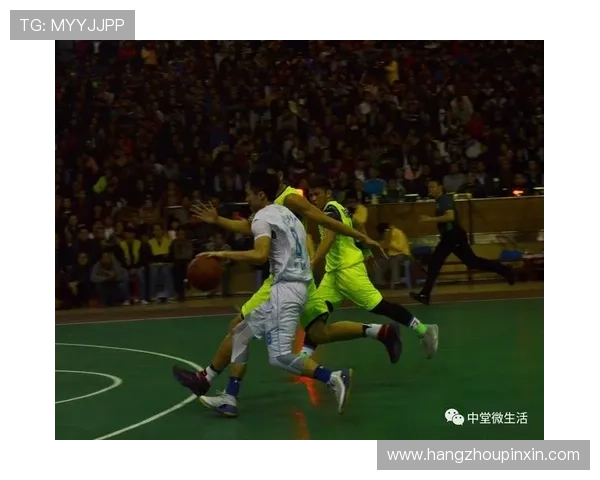 粤超今日赛况揭晓 强强对决再掀高潮 球迷热情高涨全场沸腾 粤超今日赛况揭晓 强强对决再掀高潮 球迷热情高涨全场沸腾