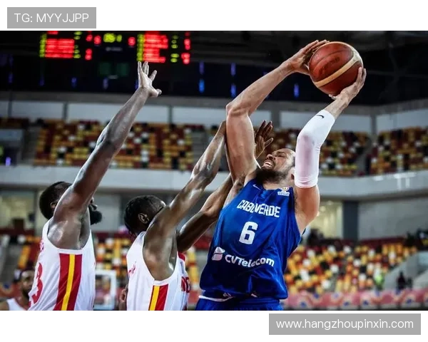 中国男篮力克强敌晋级世界杯四强 郭艾伦爆发全场最佳 中国男篮力克强敌晋级世界杯四强 郭艾伦爆发全场最佳